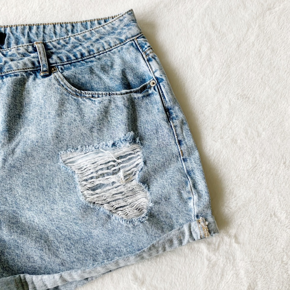 Forever 21+ Women’s Distressed Shorts